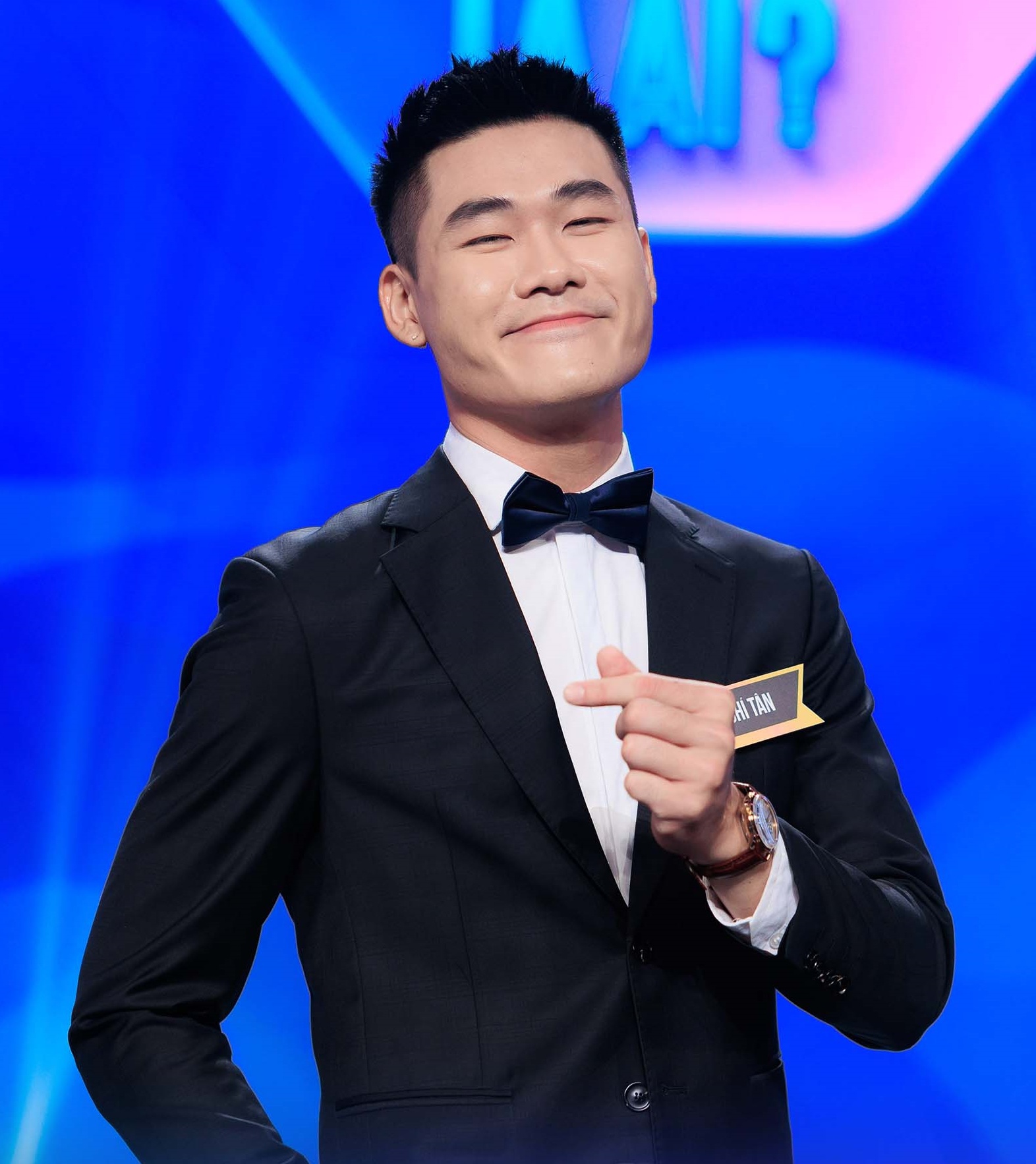 Chí Tân - anh chàng mắt híp dễ thương chiếm được cảm tình của ban cố vấn.