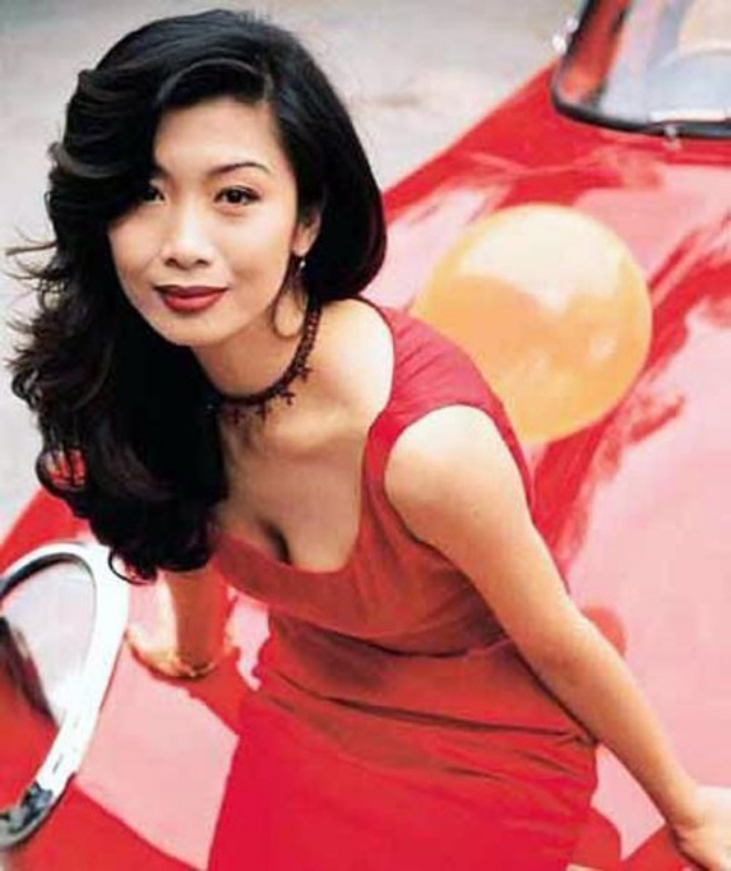 Ngô Gia Lệ từng là nữ hoàng gợi cảm của showbiz.