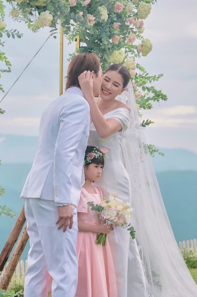 Cả hai tổ chức đám cưới hồi tháng 5/2023.