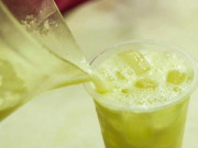 Sức khỏe - Loại nước bán cả nghìn cốc/ngày khi nắng nóng, ai cũng nghĩ giải nhiệt tốt nhưng sự thật lại gây "giật mình"