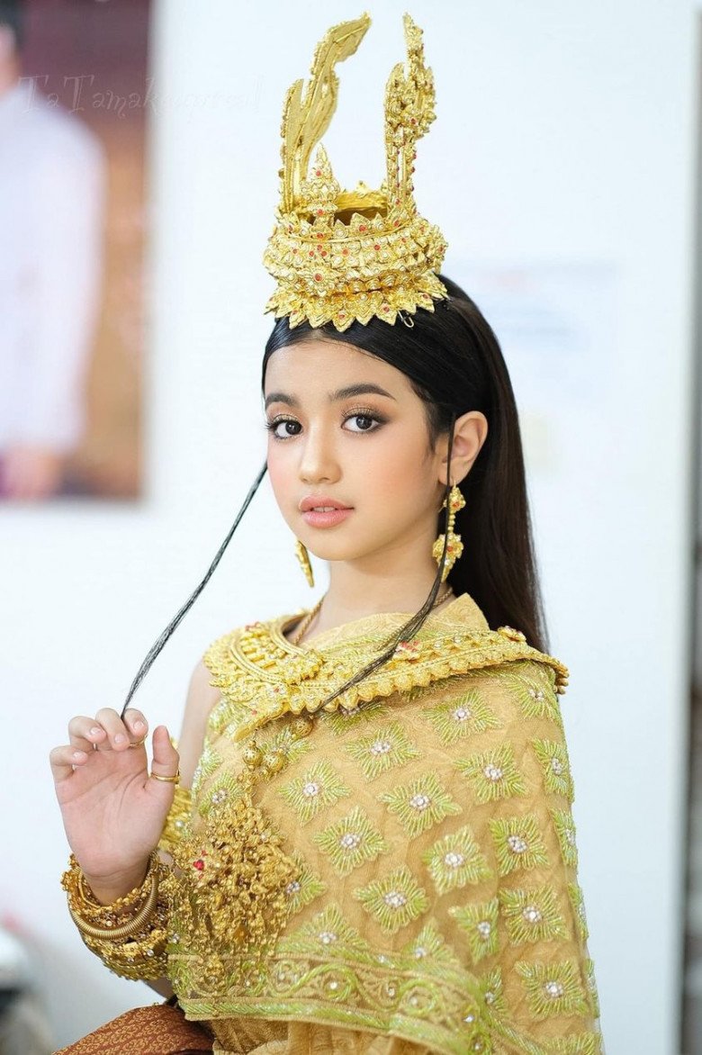 Công chúa hoàng gia Campuchia đẹp lai Pháp, 12 tuổi mộc mạc như thường dân - 3