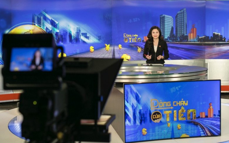 Khánh Ly là một MC về Tài chính - Kinh tế xinh đẹp của VTV.
