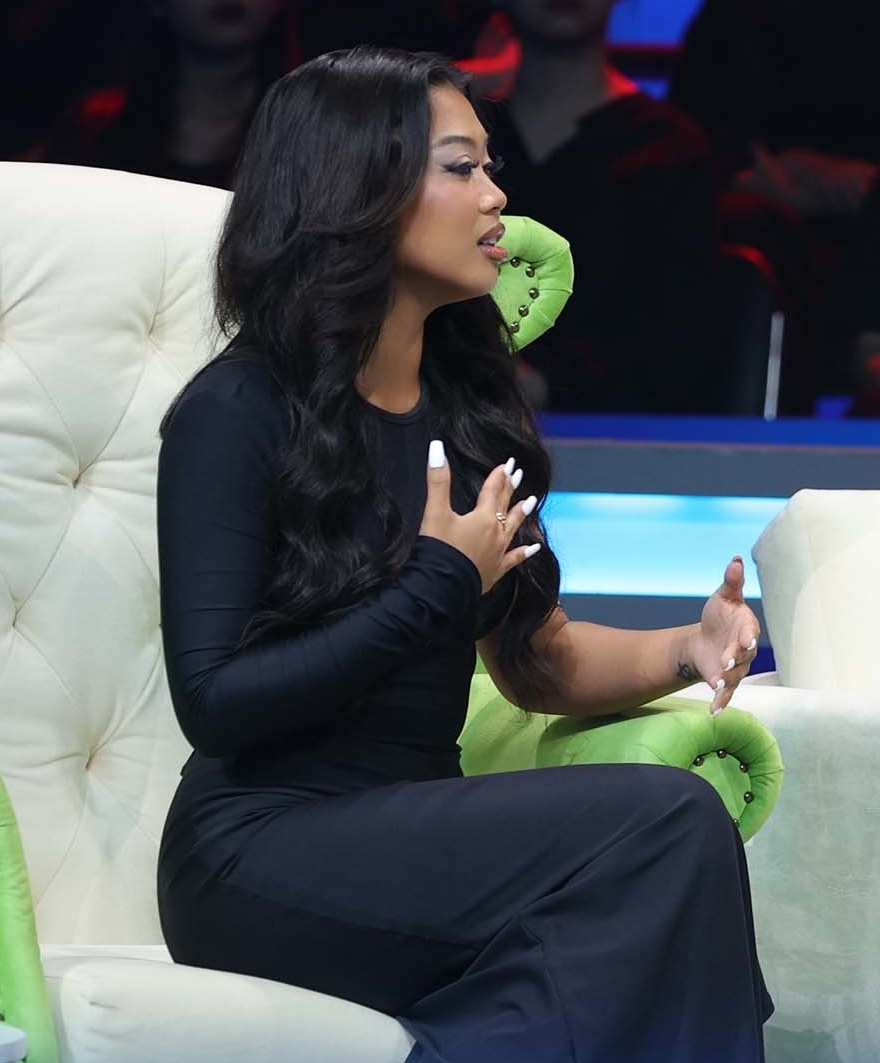 img srchttps://cdn.eva.vn/upload/2-2023/images/2023-05-31/nu-chinh-nguoi-ay-la-ai-co-giao-dien-khac-biet-gay-tram-tro-soc-khi-phat-hien-anh-cua-ban-trai-va-nh-viechannel---nala5-eps3_moment-tps--18--1685523574-90-width2174height1320.jpg /