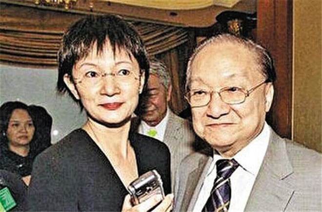 Ba người trong cuộc không ai chiến thắng, và đau đớn nhất có lẽ là người vợ ba của Kim Dung mãi mãi không thể có được đứa con của riêng mình - Lâm Nhạc Di.