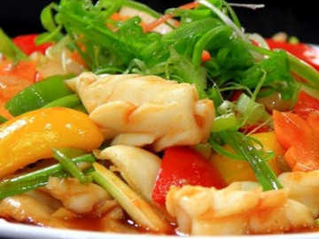 Loại quả giàu vitamin C gấp gần 4 lần cam, ra chợ xin cũng được nhưng nhiều người dè chừng khi ăn