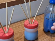 Nhà đẹp - Tự pha dung dịch diệt sạch ruồi muỗi không cần mắc màn bằng 3 nguyên liệu rẻ tiền nhà nào cũng có, cực dễ làm và thơm ngát căn nhà