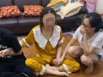 Vụ bé gái 1 tháng tuổi bị bạo hành ở Hà Nội: Hàng xóm nói gì?