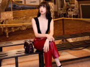 Thời trang - Mặc áo xẻ tưng bừng che không xuể vòng 1, các mỹ nhân muốn tránh "lộ hàng" phải làm gì?