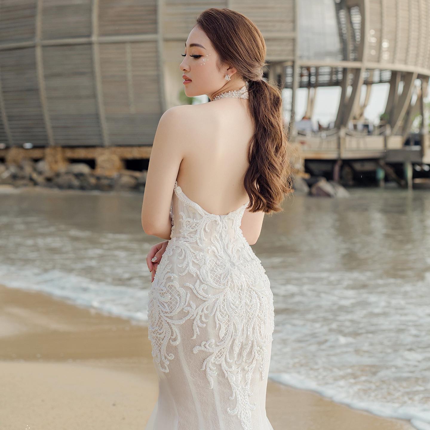 amp;#34;Cô dâu 200 cây vàng Nam Địnhamp;#34; giữ vóc dáng thon thả dù đang mang bầu lần 3 - 4