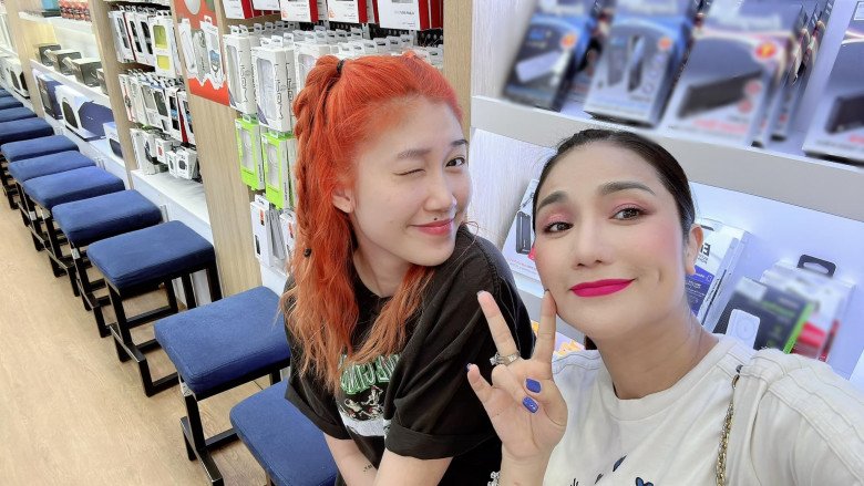 MC Cát Tường khoe loạt ảnh bên con gái cưng.