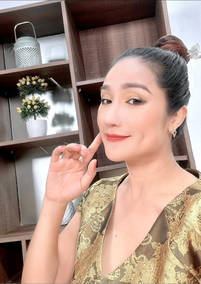 MC Cát Tường cho biết có amp;#34;vốn bựamp;#34;, tuyển chồng tuyển luôn con rể để chơi chung với nhau - 7