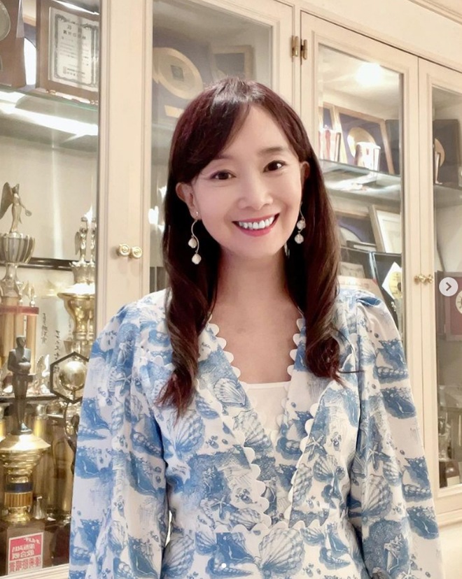 Mỹ Linh cho biết cô sinh ra trong gia đình có tiền sử huyết áp cao, điều này càng làm tăng nguy cơ ung thư vú tái phát.
