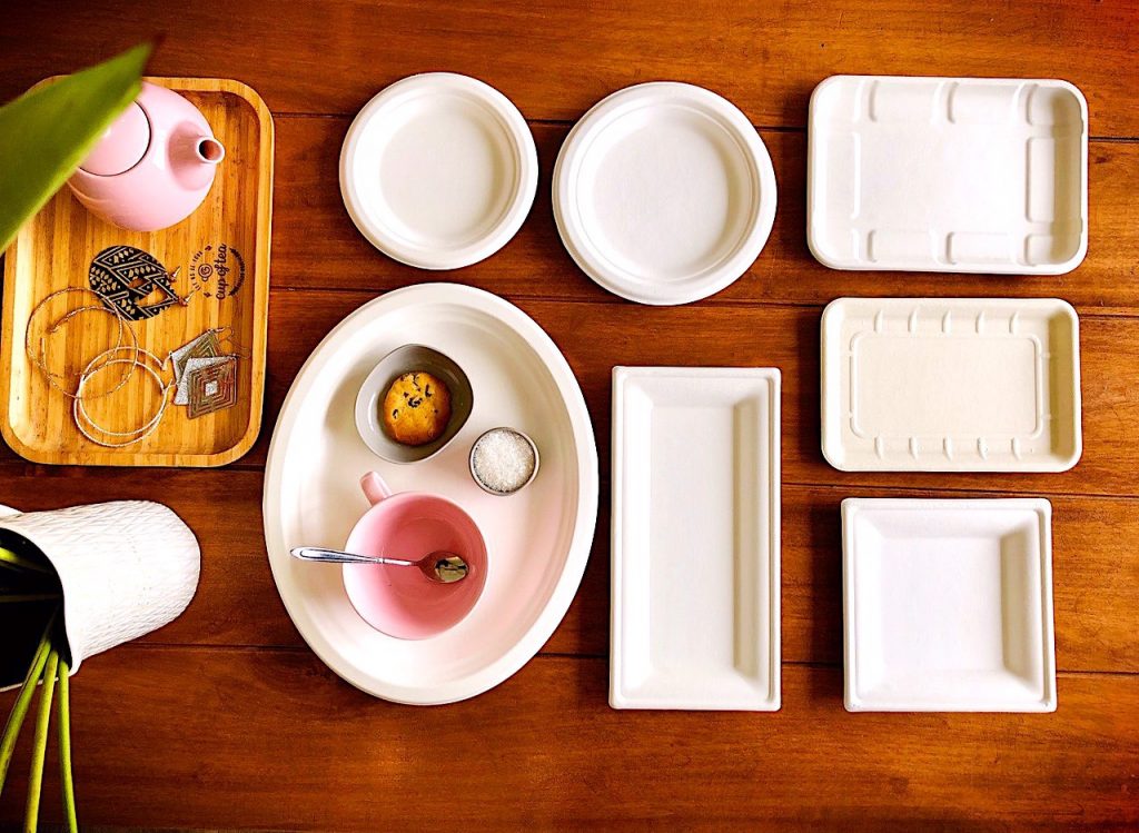 Bã mía được tận dụng nhiều vào việc sản xuất các bộ dụng cụ ăn uống