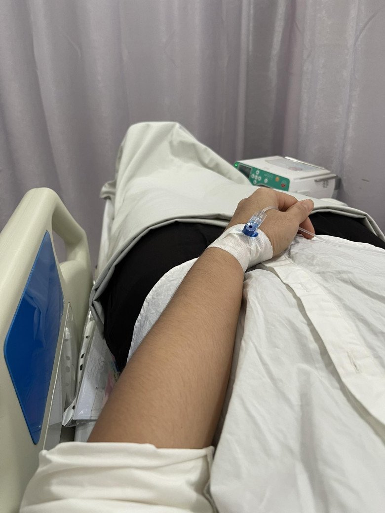 Vợ chồng chị Thơ đã trải qua hành trình gian nan để tìm con.