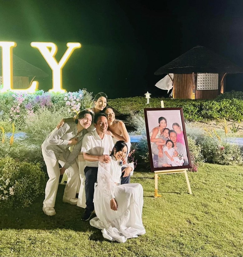 Hiện tại, Anh Duy theo đuổi phong cách lãng tử với mái tóc dài.