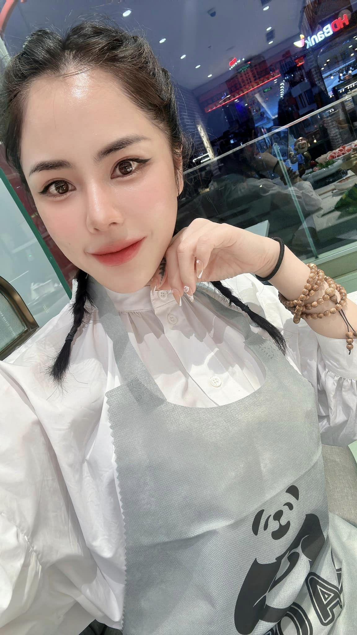 Gallery - Bị nói sửa hết mặt vẫn không đẹp, bạn gái Huỳnh Anh nức nở, cầu xin CĐM đừng gây tổn thương mình