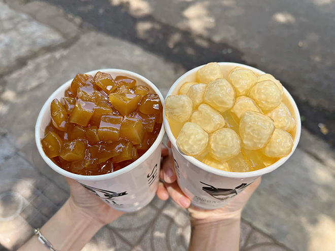 Thưởng thức menu siêu xịn của Shi trên ShopeeFood ngay hôm tại: a hrefhttps://shopeefood.vn/dak-lak/tra-sua-shi-kpa-pui target_blankhttps://shopeefood.vn/dak-lak/tra-sua-shi-kpa-pui/a, chẳng cần xếp hàng nắng nóng mà vẫn có đủ món ngon để nhâm nhi ngày hè.