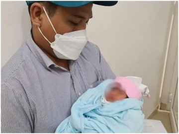 Bầu lần 4 nhưng không thăm khám định kỳ khiến thai nhi 39 tuần chui ra từ vết rách tử cung của mẹ