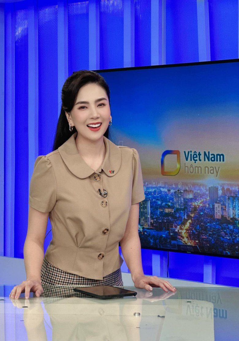 Cô gái thời tiết VTV U40 sở hữu hình thể “8 đầu”, chuẩn hơn Hoa hậu nhưng vẫn bị nói “đen sì” - 3