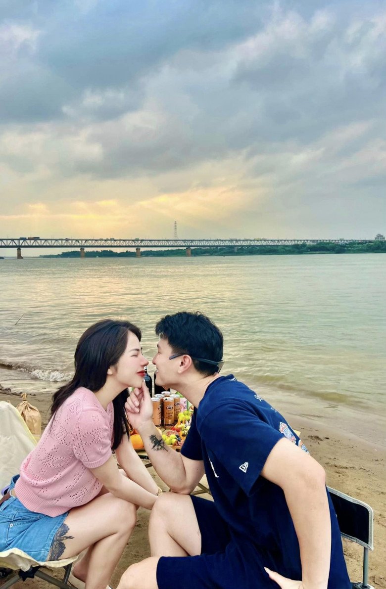 View - Huỳnh Anh thông báo săn được rồng con, nghi vấn có con đầu lòng với vợ sắp cưới hơn 6 tuổi Bạch Lan Phương