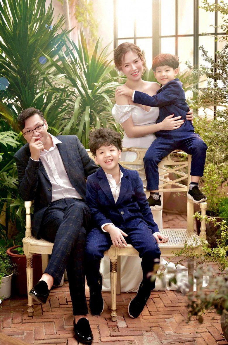 Khải Minh, Khải Nguyên dẻo miệng làm mẹ quên đi sự thèm thuồng có một cô con gái.