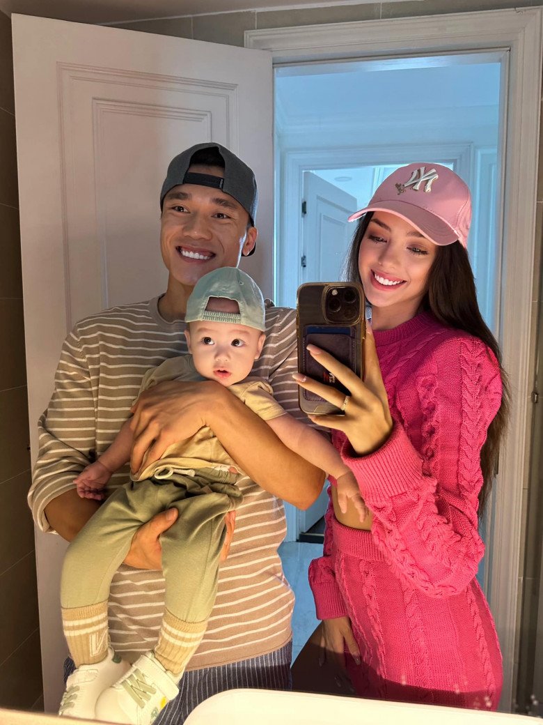 Hiện tại, cuộc sống viên mãn của vợ chồng thủ môn Bùi Tiến Dũng khiến nhiều người ngưỡng mộ.