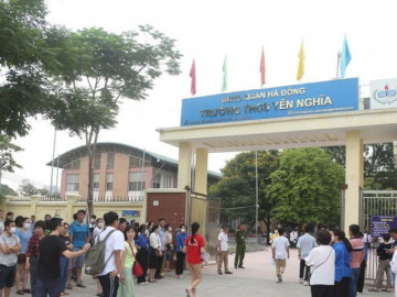 Các thí sinh Hà Nội bước vào ngày đầu tiên của kỳ thi vào lớp 10 với tỉ lệ chọi khắc nghiệt