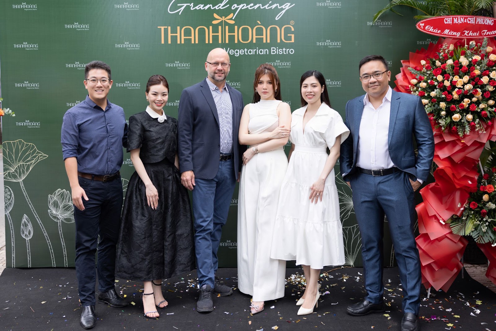 Buổi khai trương Thanh Hoàng Vegetarian Bistro thu hút đông đảo quý thượng khách