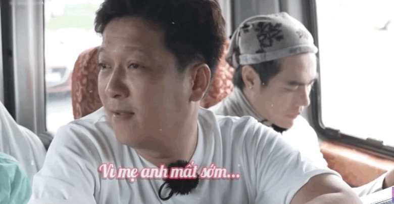 Trường Giang khiến khán giả nghẹn lòng khi nhắc đến tuổi thơ mồ côi mẹ.