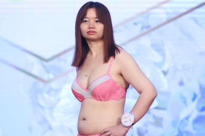 Nhan sắc xấu lạ của Tiết Ảnh Nghi.