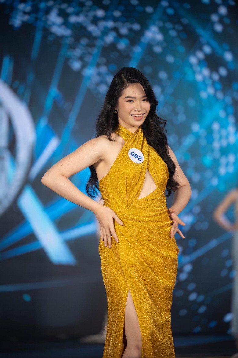 Hi hữu: Nữ sinh Y khoa biết 5 thứ tiếng bị BTC Miss World Vietnam amp;#34;chặn đườngamp;#34; đạt vương miện Hoa hậu - 12