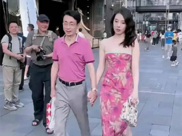 Chiếc váy của cô bồ nhí sóng đôi bên phú ông Trung Quốc, đẹp cỡ nào mà bán đắt như tôm tươi?