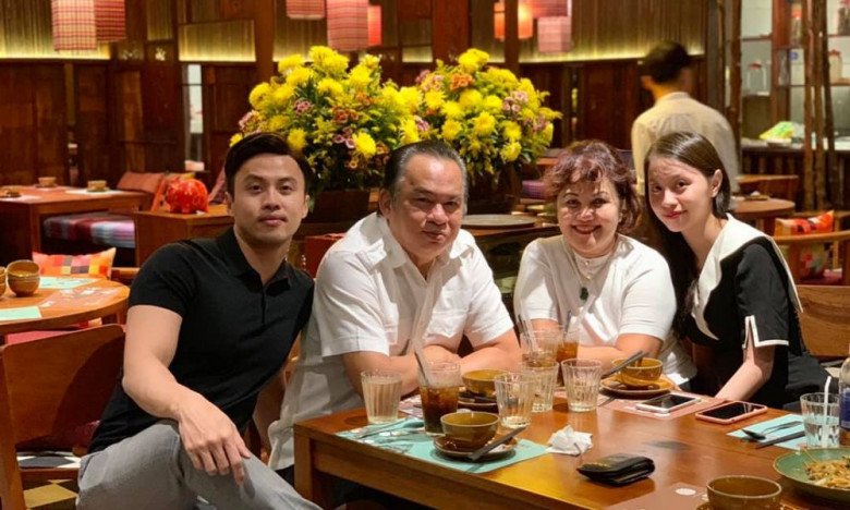 Shark Khoa và gia đình.