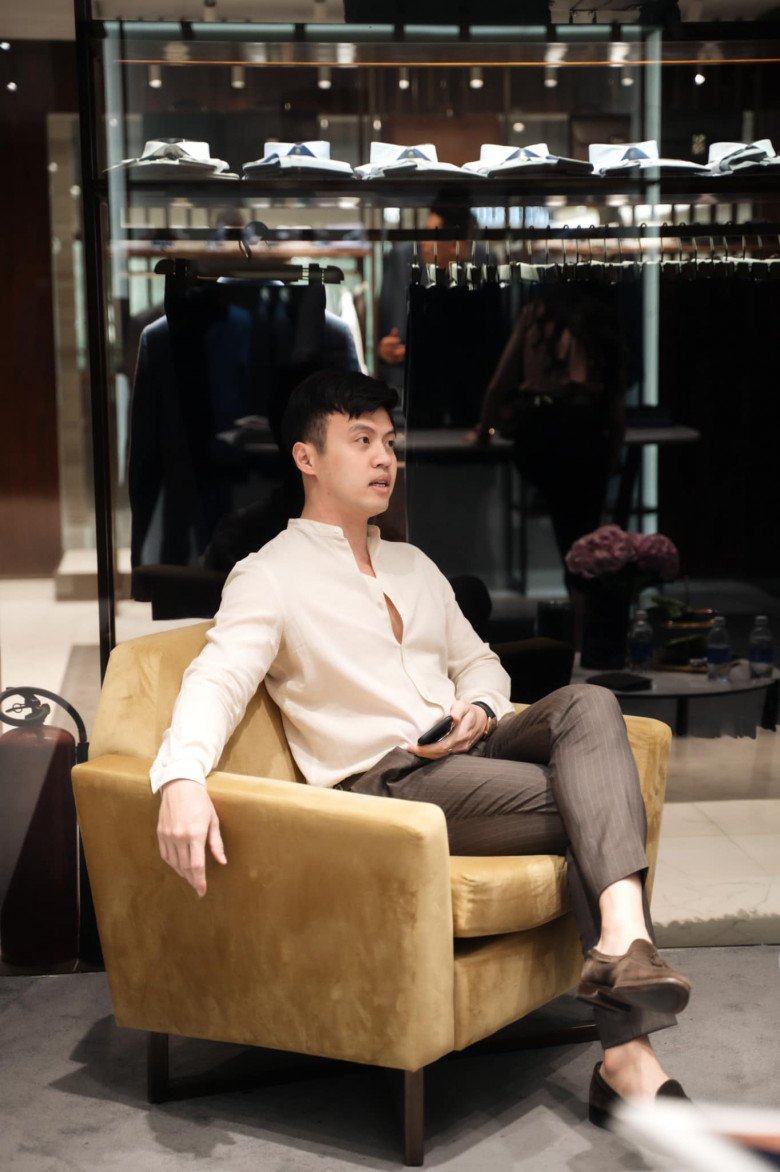 img srchttps://cdn.eva.vn/upload/2-2023/images/2023-06-13/vi-ca-map-la-ong-mai-cua-hoa-hau-dang-thu-thao-doc-than-giau-co-tuoi-40-song-trong-biet-thu-rong-men-309381348_10158404412586986_7137076787640235402_n-1686649307-166-width780height1172.jpg width660 /