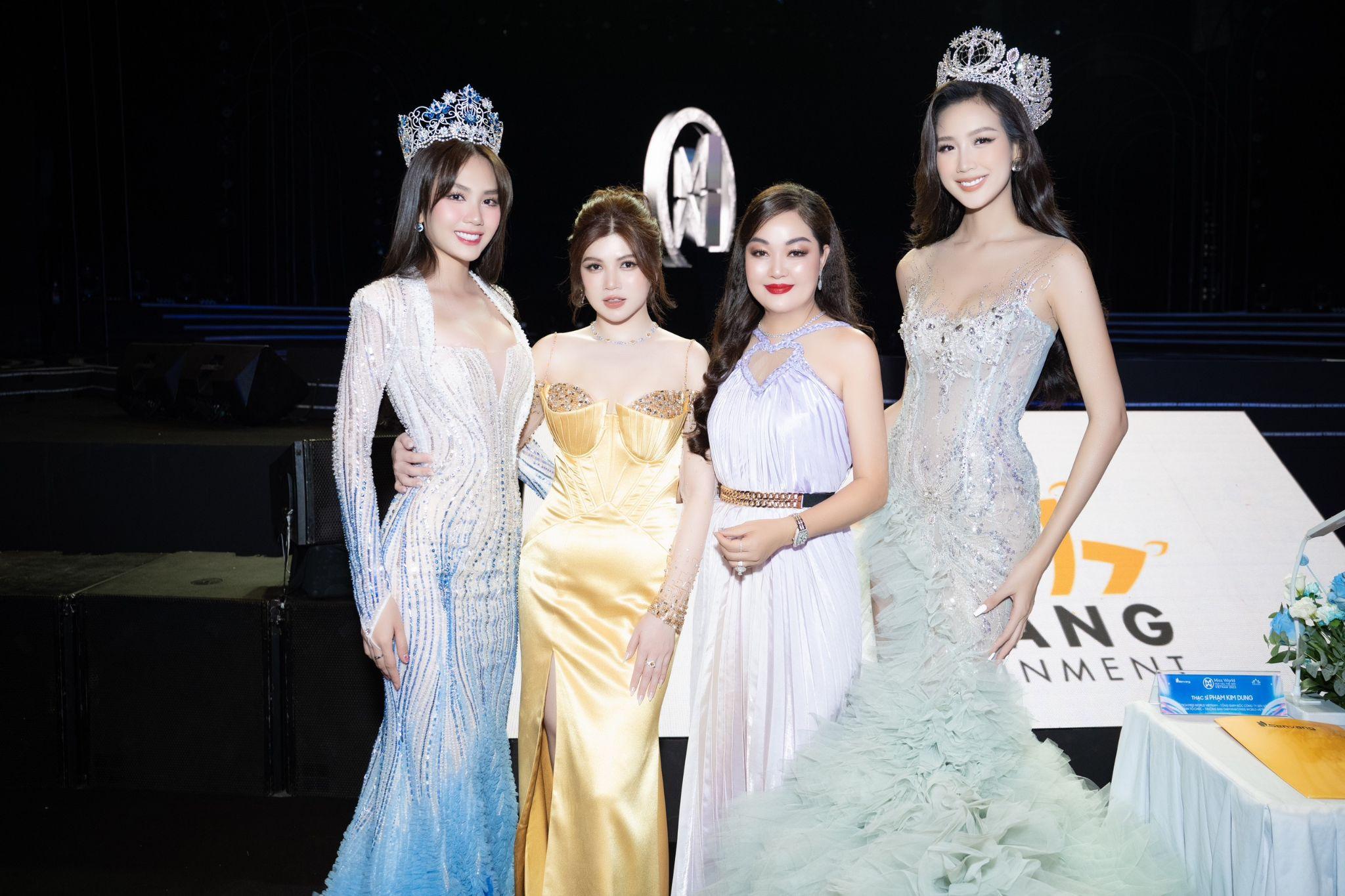 Hoa hậu Hoàng Thanh Nga trang nhã xuất hiện tại sự kiện - 5