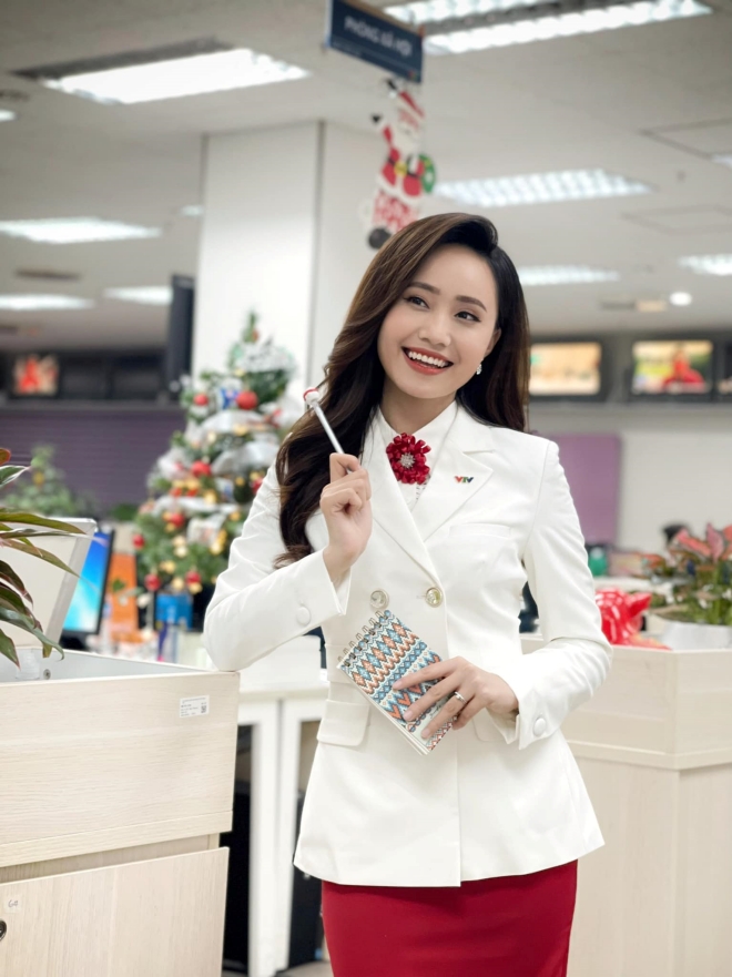 BTV Xuân Anh được mệnh danh là “Cô gái thời tiết” nổi bật nhất của nhà đài VTV.