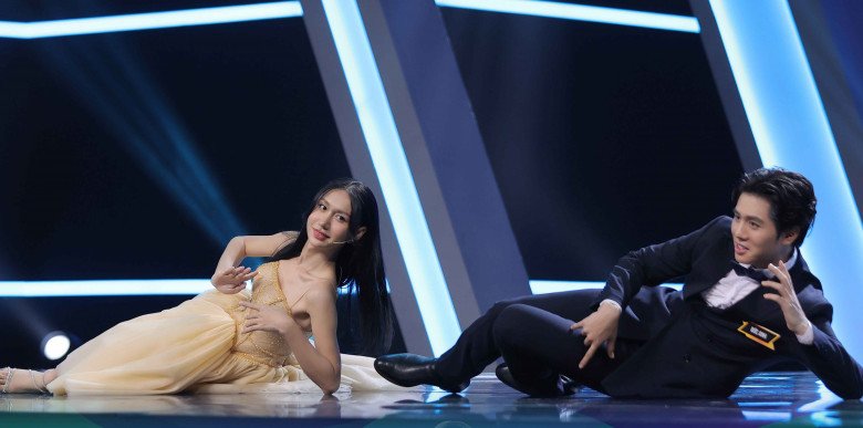 Con rể của amp;#34;Vua hàiamp;#34; Xuân Hinh lên sóng Người Ấy Là Ai, ái nữ xuất hiện giải thích về những lần chồng mặc váy - 17