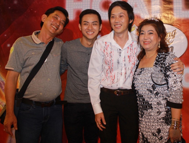 Thân thế người phụ nữ kín tiếng amp;#34;nâng giấcamp;#34; ước mơ ca hát của ca sĩ Hoài Lâm - 4