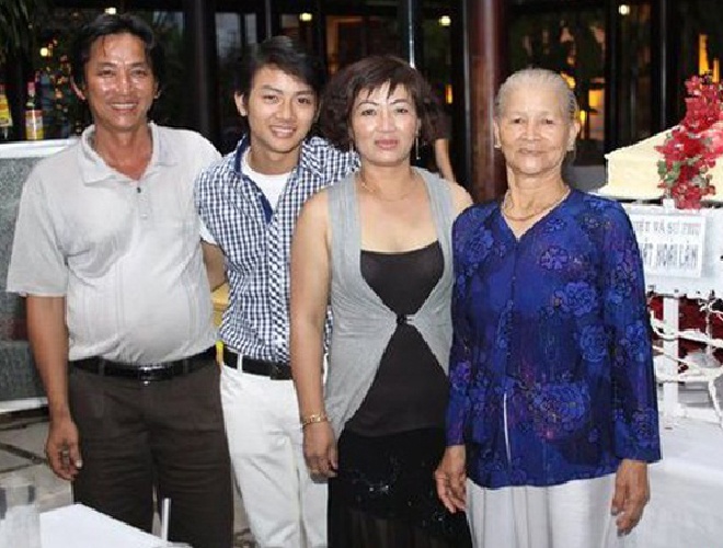 Thân thế người phụ nữ kín tiếng amp;#34;nâng giấcamp;#34; ước mơ ca hát của ca sĩ Hoài Lâm - 3