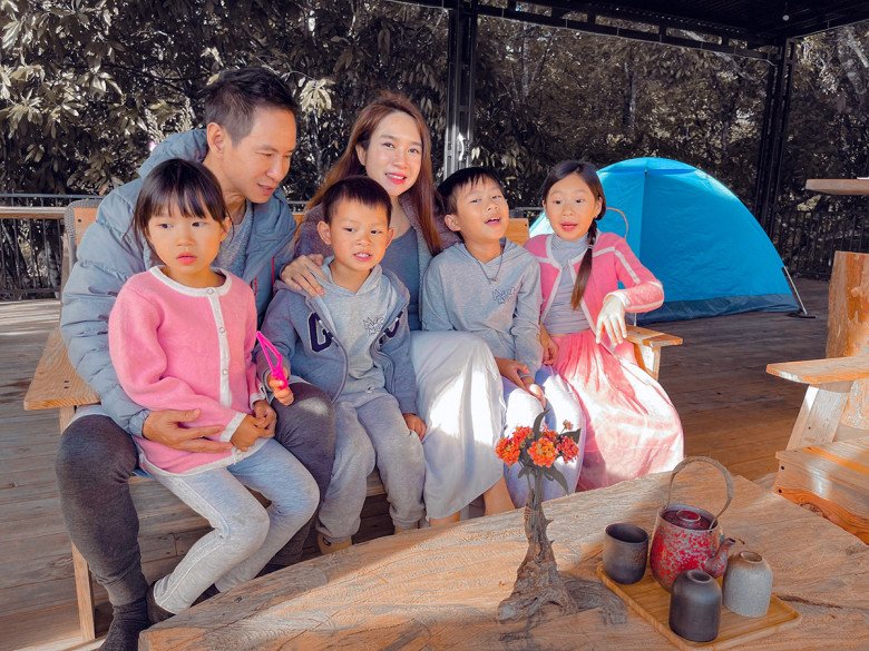 Doanh thu trăm tỷ, Lý Hải Minh Hà đợi con gái 10 tuổi mới tặng một món quà sinh nhật, mở ra bé không dám xài - 12