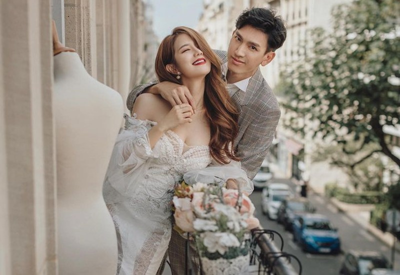 Ông xã của cô là Vincent Nee - doanh nhân trẻ tại Malaysia. Họ kết hôn năm 2019. 
