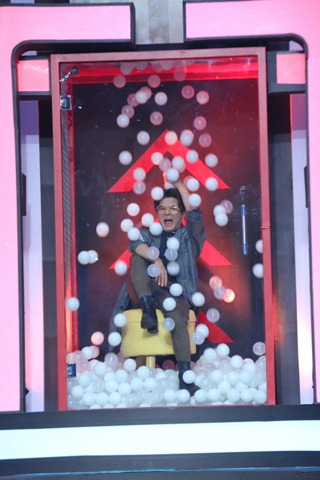 Tai nạn ở trường quay gameshow: Hoa hậu hoảng loạn bị flycam đập vào mặt, Vũ Hà rách da đầu chảy máu - 6