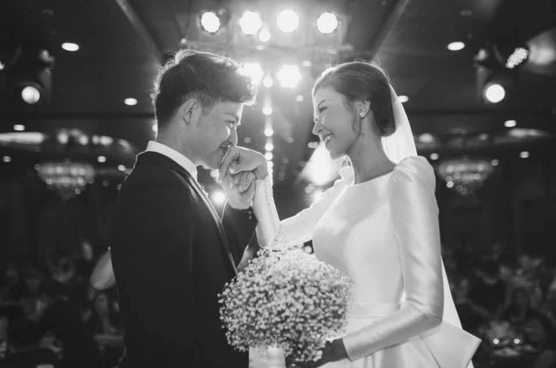 Nói về chuyện ghen tuông trong tình yêu, Thiên Nguyện ngại ngùng nói có lúc có, có lúc không. Nhưng điều đặc biệt là cả hai luôn tôn trọng sự riêng tư của nhau.