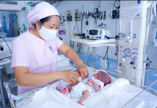  Dự kiến, bé gái sẽ được xuất viện trong vài ngày tới. 