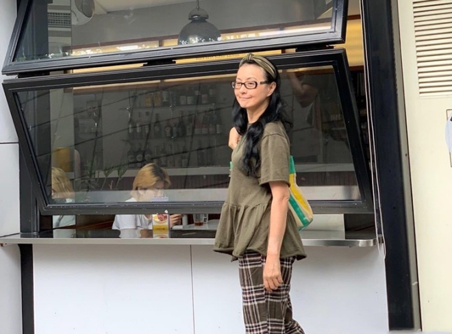 Cô có cuộc sống yên ổn sau khi ly hôn.