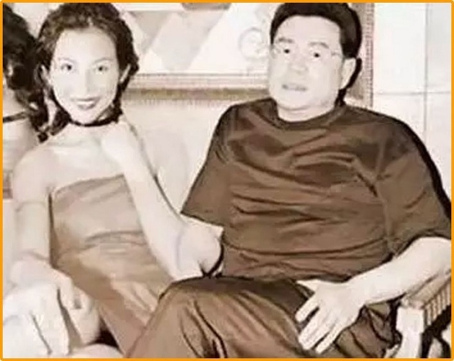 Thái Thiếu Phân bên Lưu Loan Hùng.