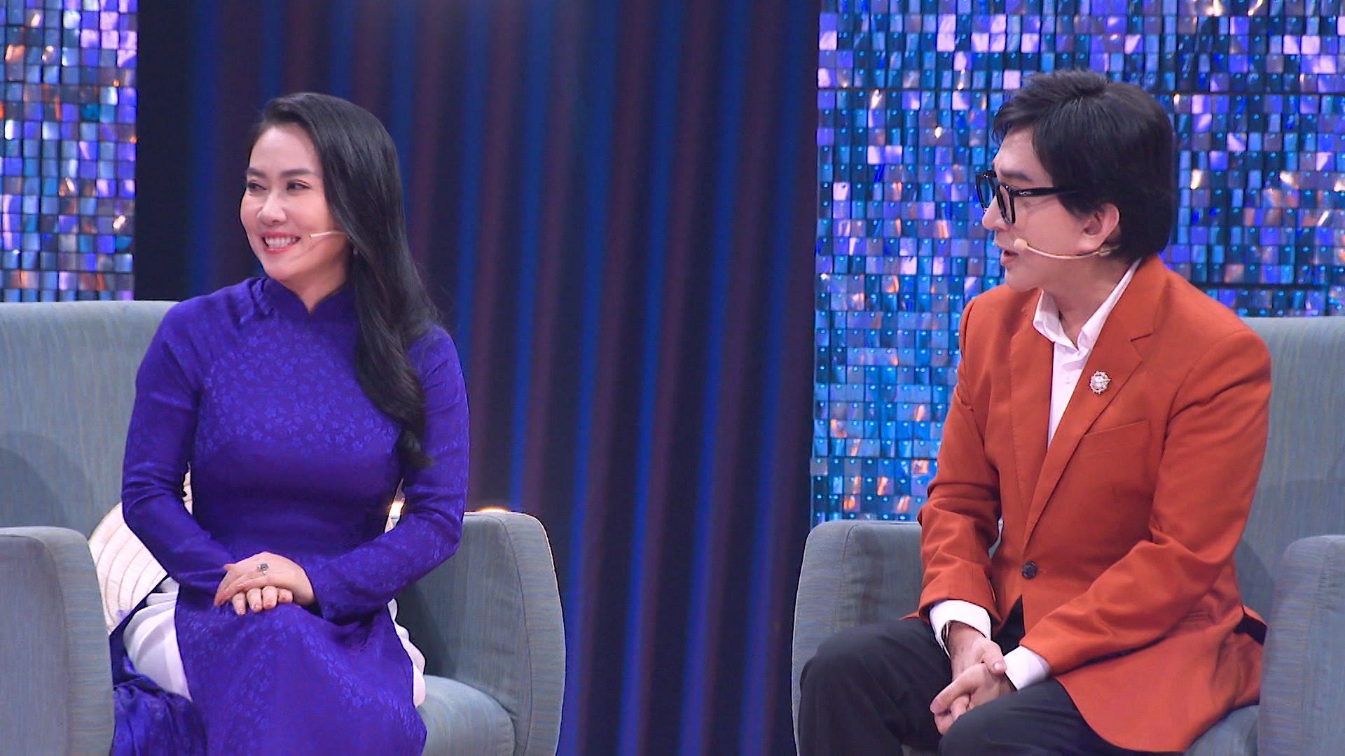 Ca sĩ Vân Khánh là con nhà nòi, cô cũng được gia đình Long Nhật rất thương.