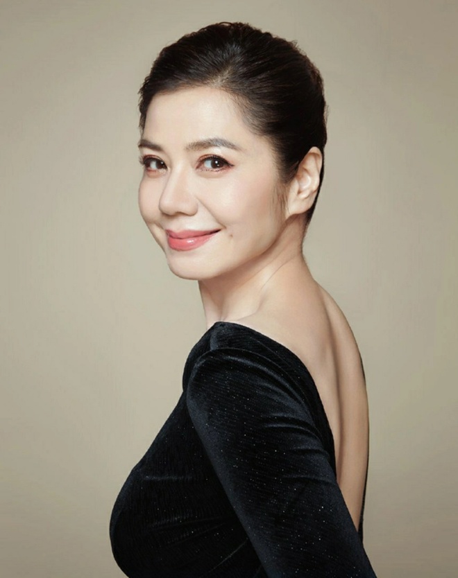 Lục đại mỹ nhân showbiz: Tuổi già cô đơn chẳng cần ai, đêm đêm nằm trên amp;#34;núi tiềnamp;#34; - 5