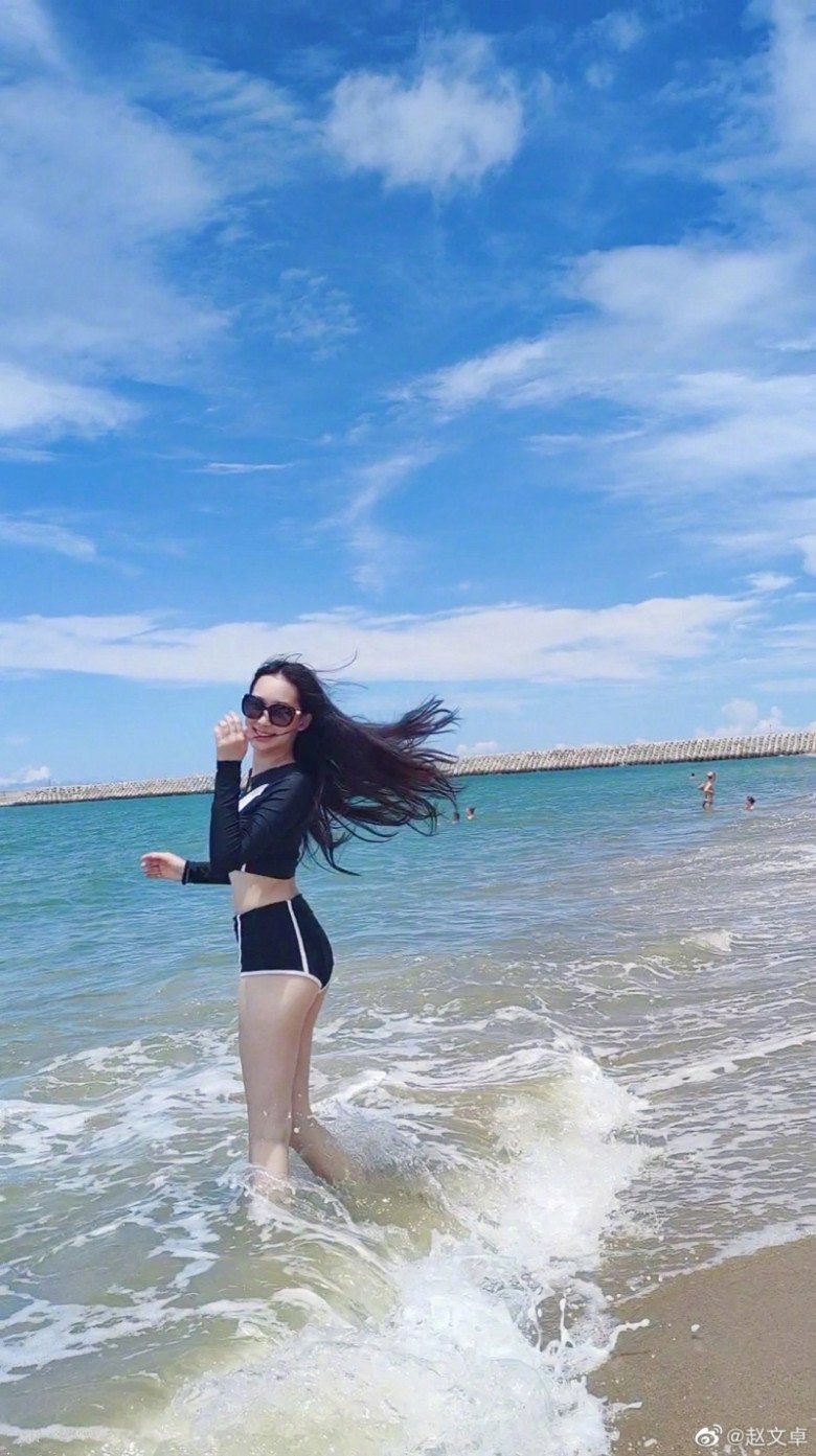 Ở tuổi 16, Triệu Tử Dương đã cao 1m7 khiến không ít người trầm trồ.