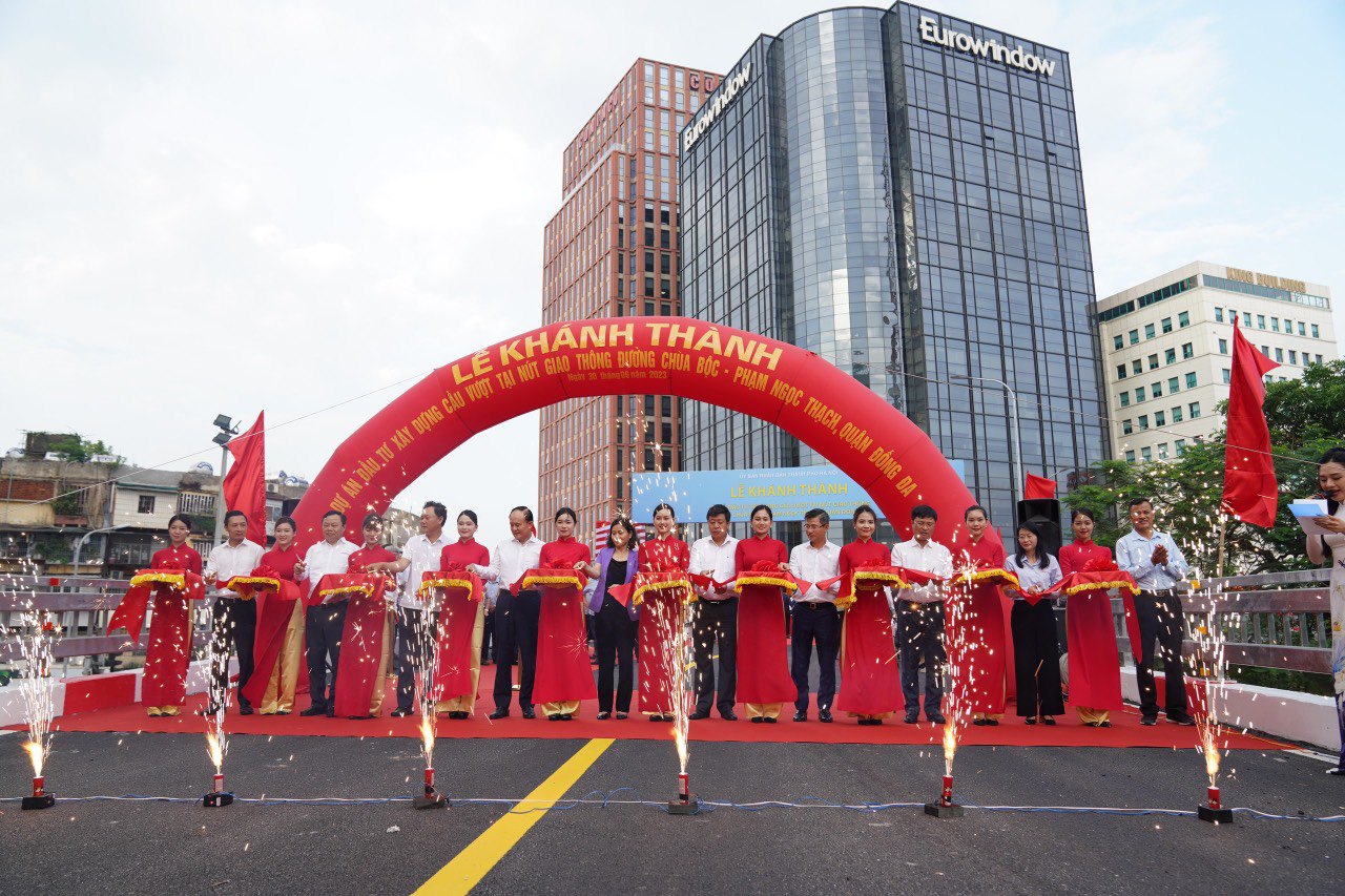 Lễ khánh thành dự án xây dựng cầu vượt nút giao giao thông đường Chùa Bộc - Phạm Ngọc Thạch.